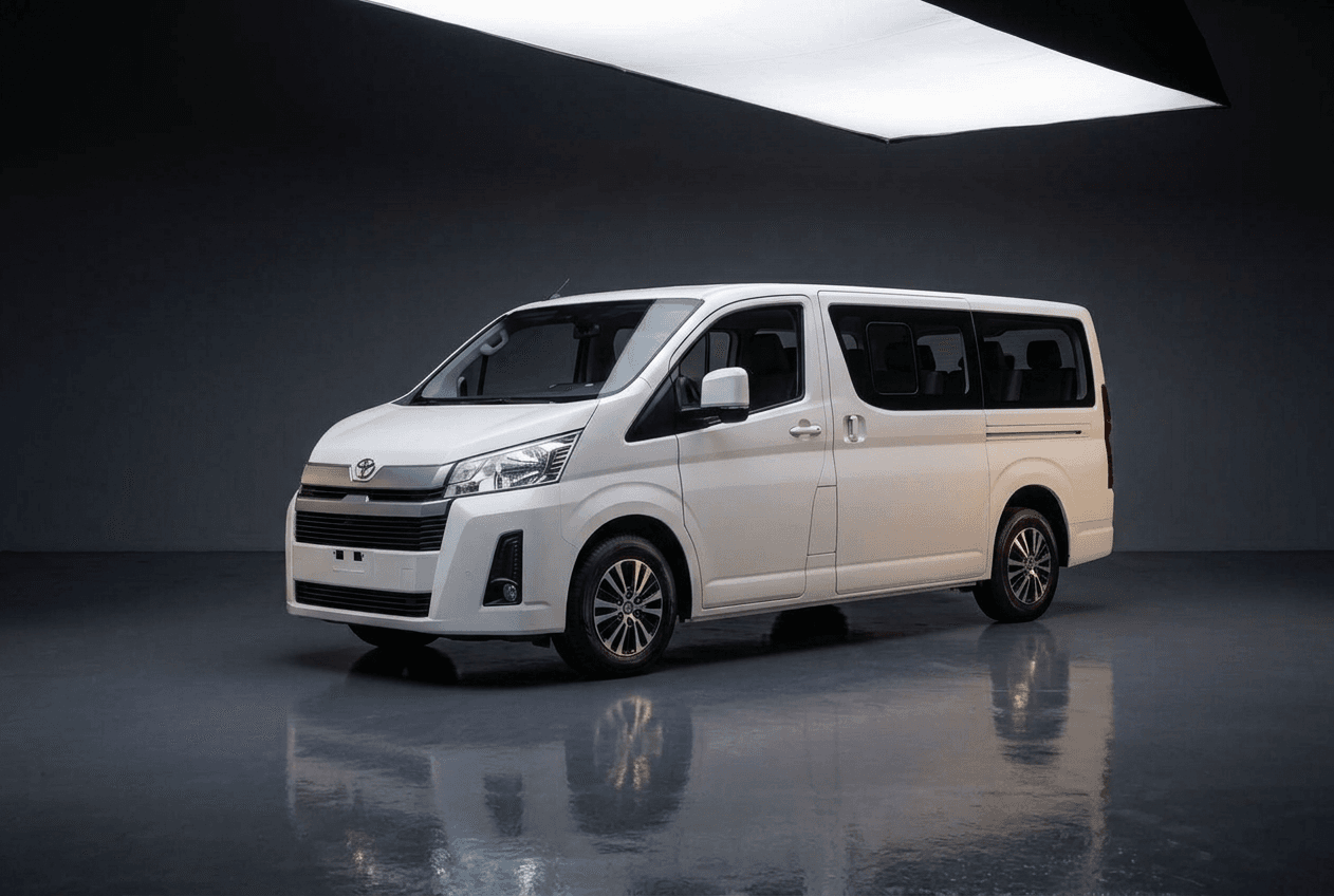 Toyota Hiace vehicle catalogue image