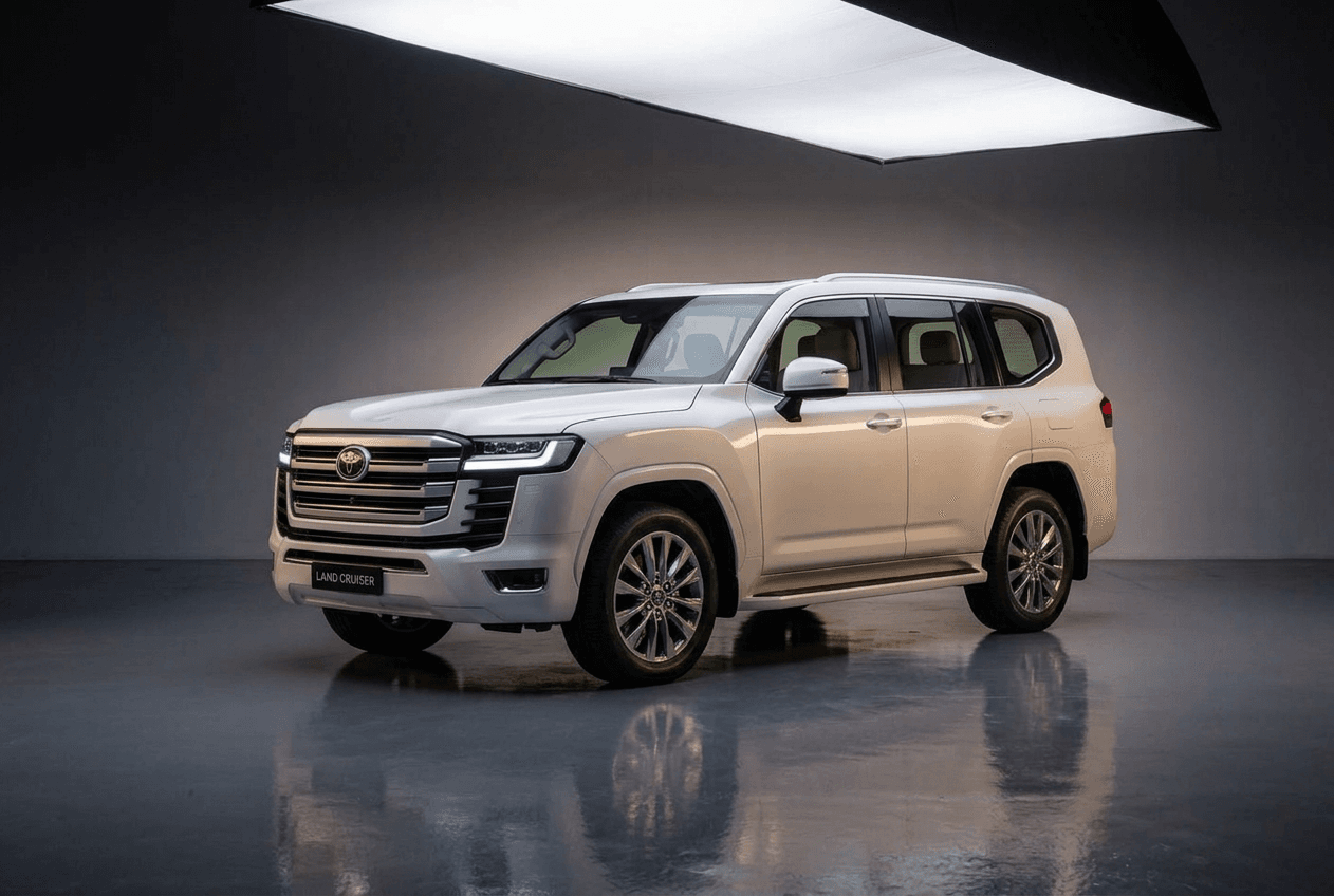 Toyota Land Cruiser vehicle catalogue image